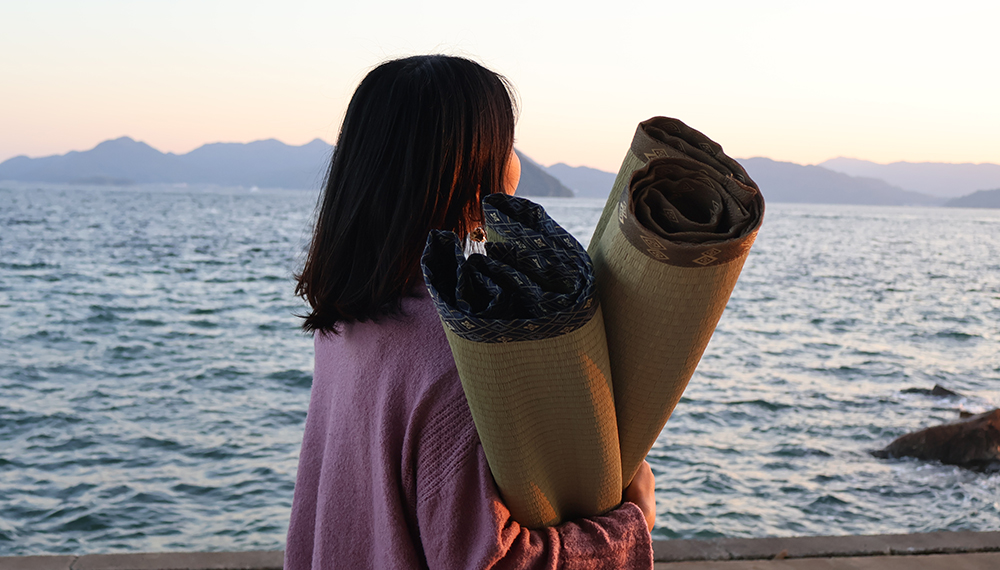 せとうち「茣蓙(ござ)」リング～穏やかな自然に心と体を浸す～