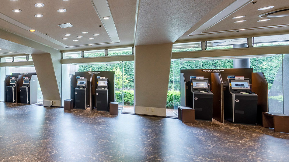 イーストタワー